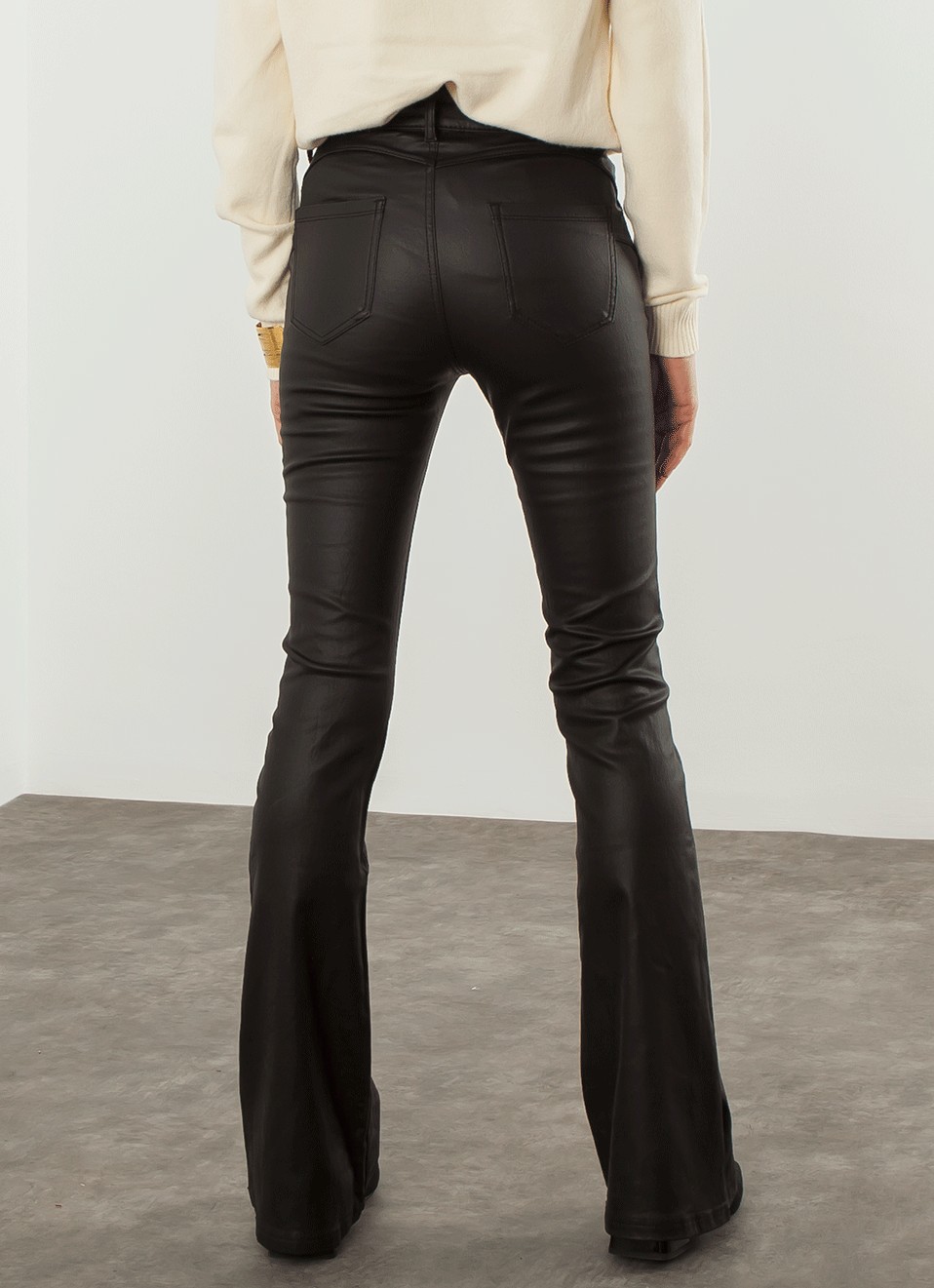 Pantalon Campana de Polipiel - Pantalones Mujer | Premonición.online