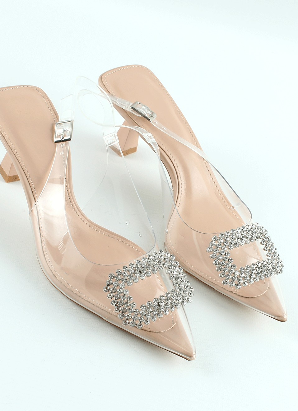 Zapatos transparente pedrería