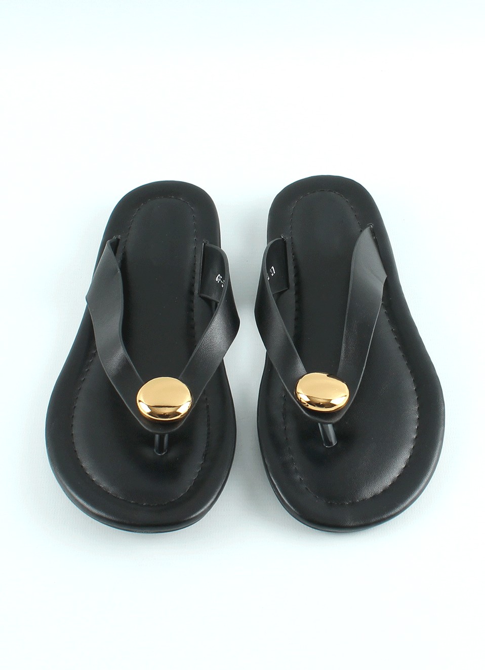 Sandalias detalle dorado