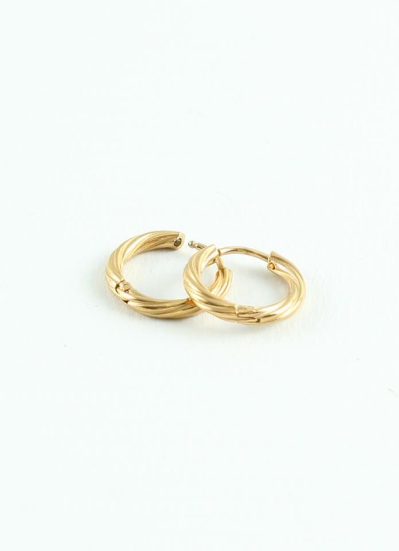 Pendientes de acero
