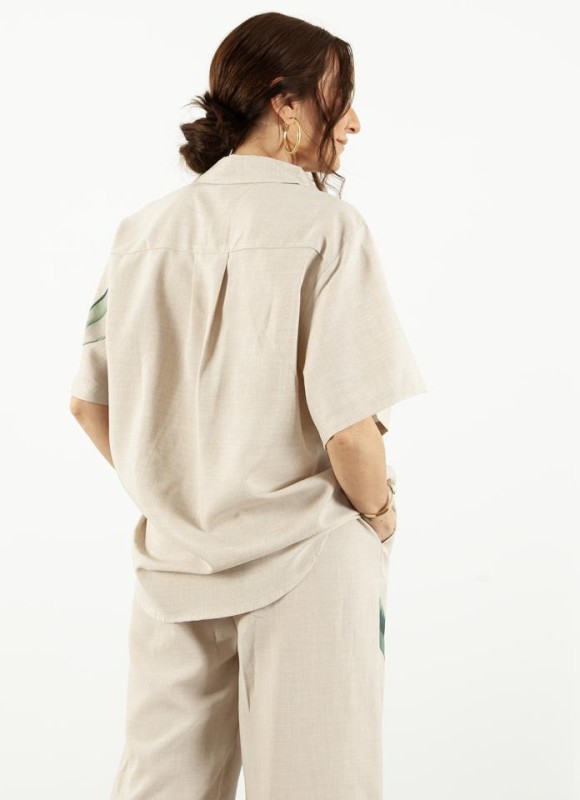Camisa hojas