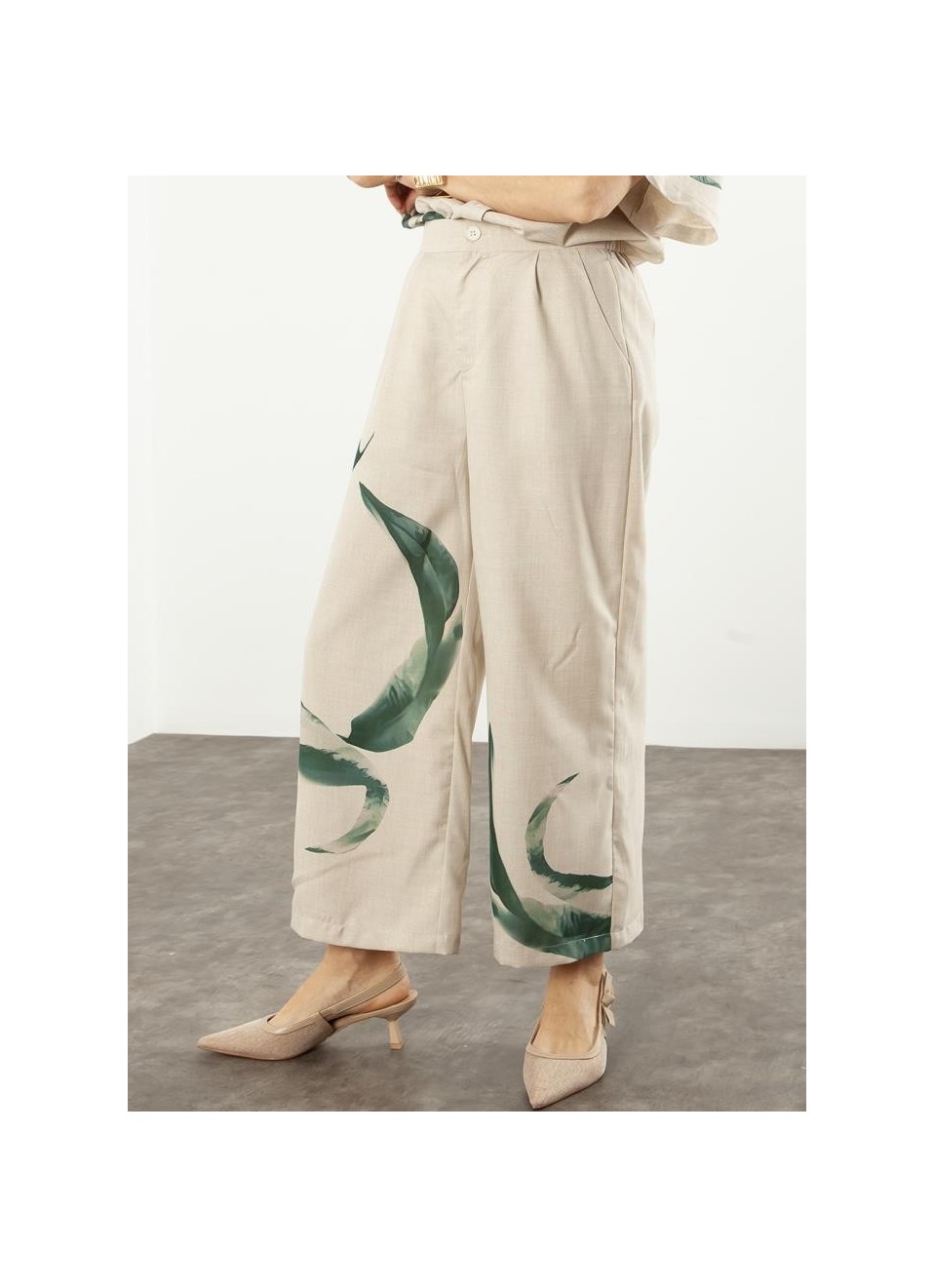 Pantalón hojas