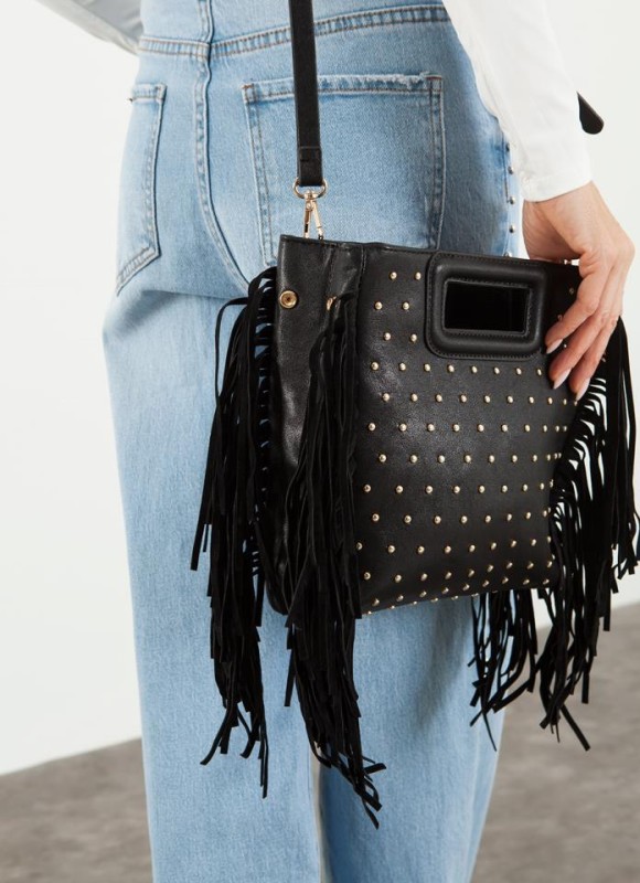 Bolso tachas flecos de ante 