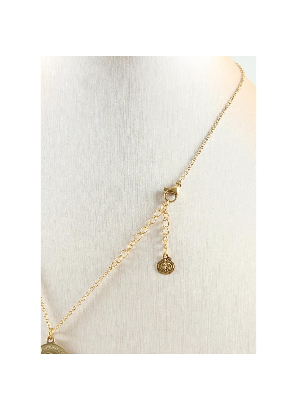 Collar de acero milagrosa