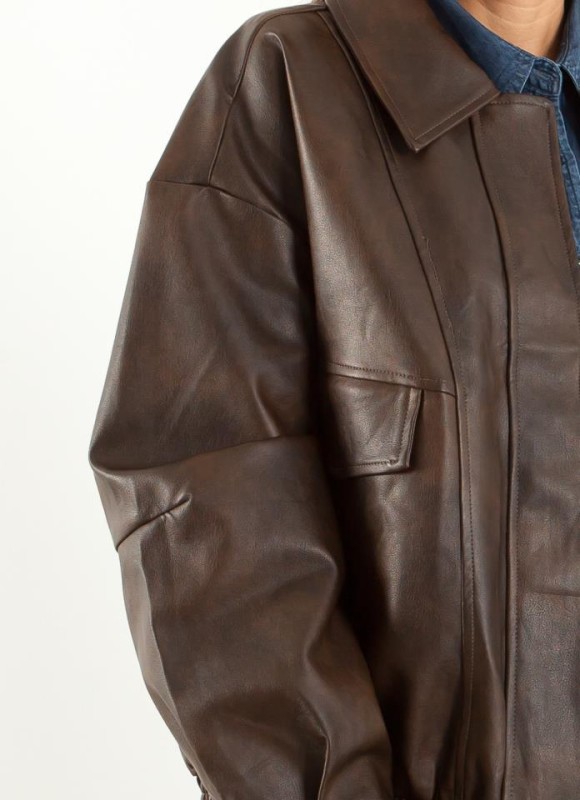 Cazadora polipiel oversize