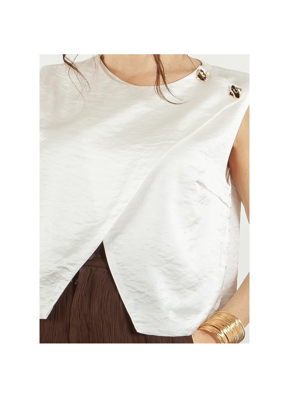 Top satinado asimetrico