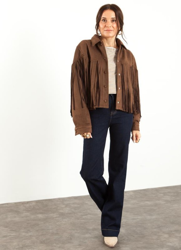 Chaqueta ante flecos