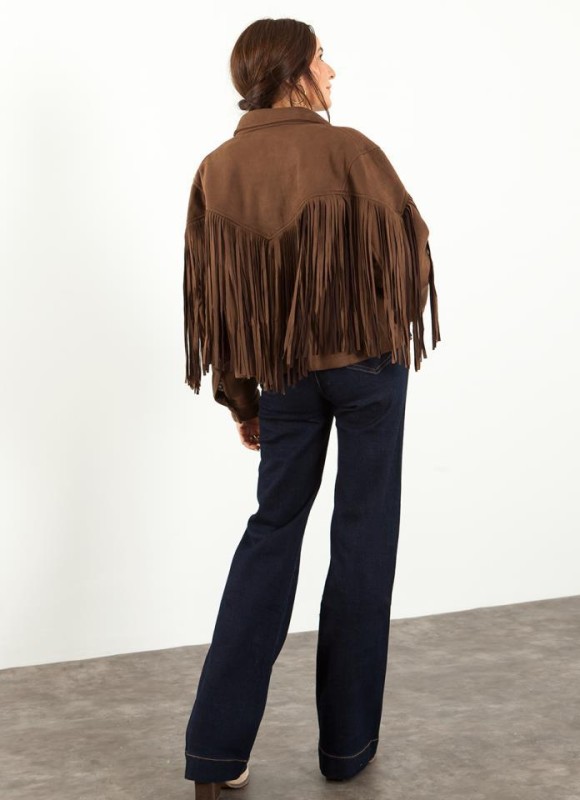 Chaqueta ante flecos