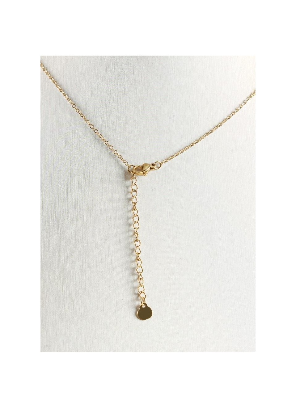 Collar de acero