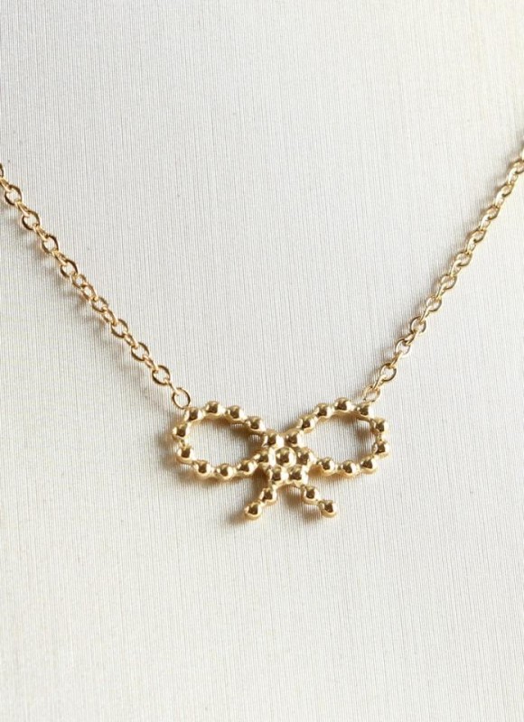 Collar de acero