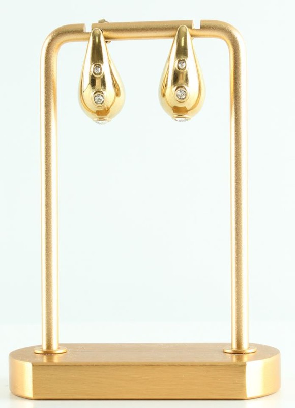 Pendientes de acero