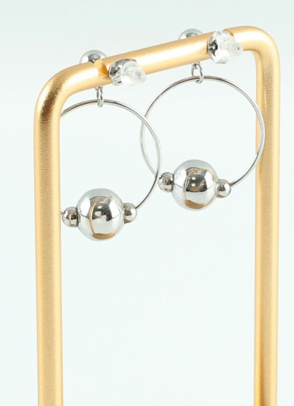 Pendientes de acero