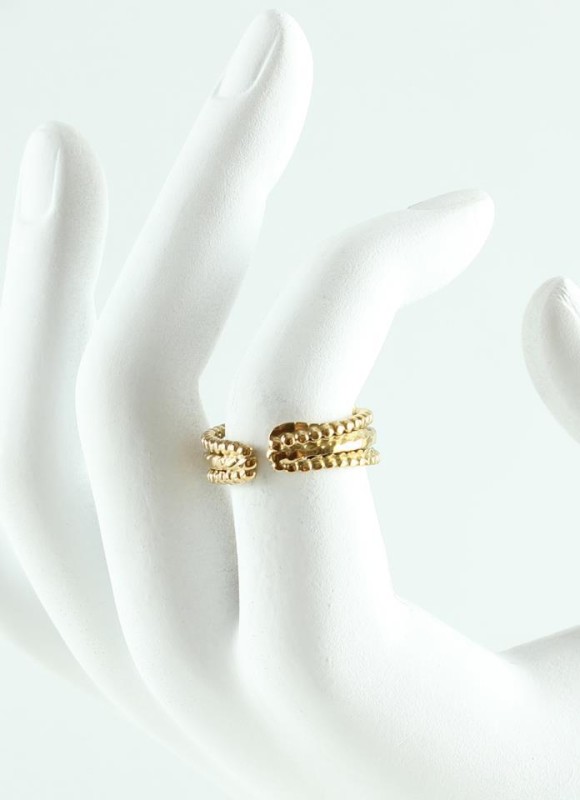 Anillo de acero