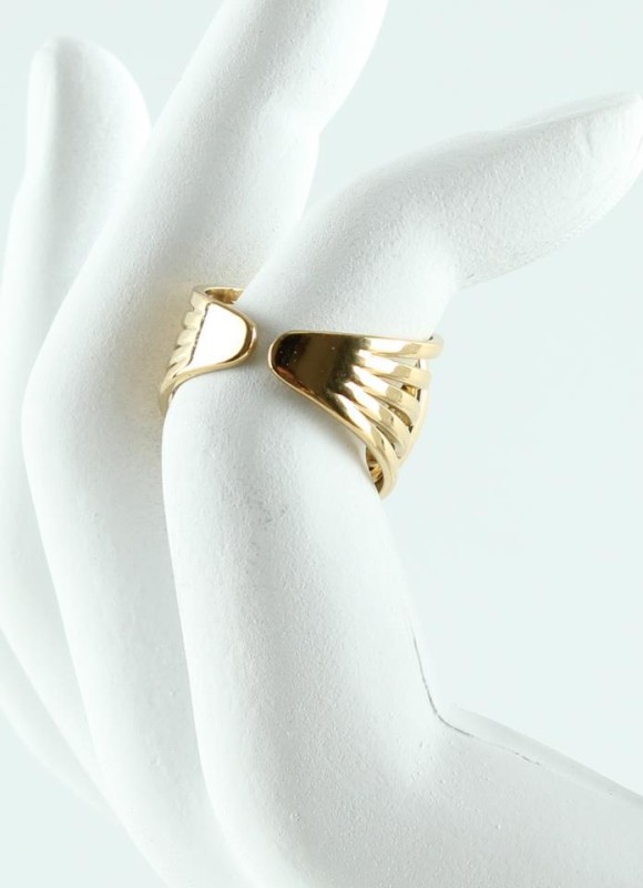 Anillo de acero