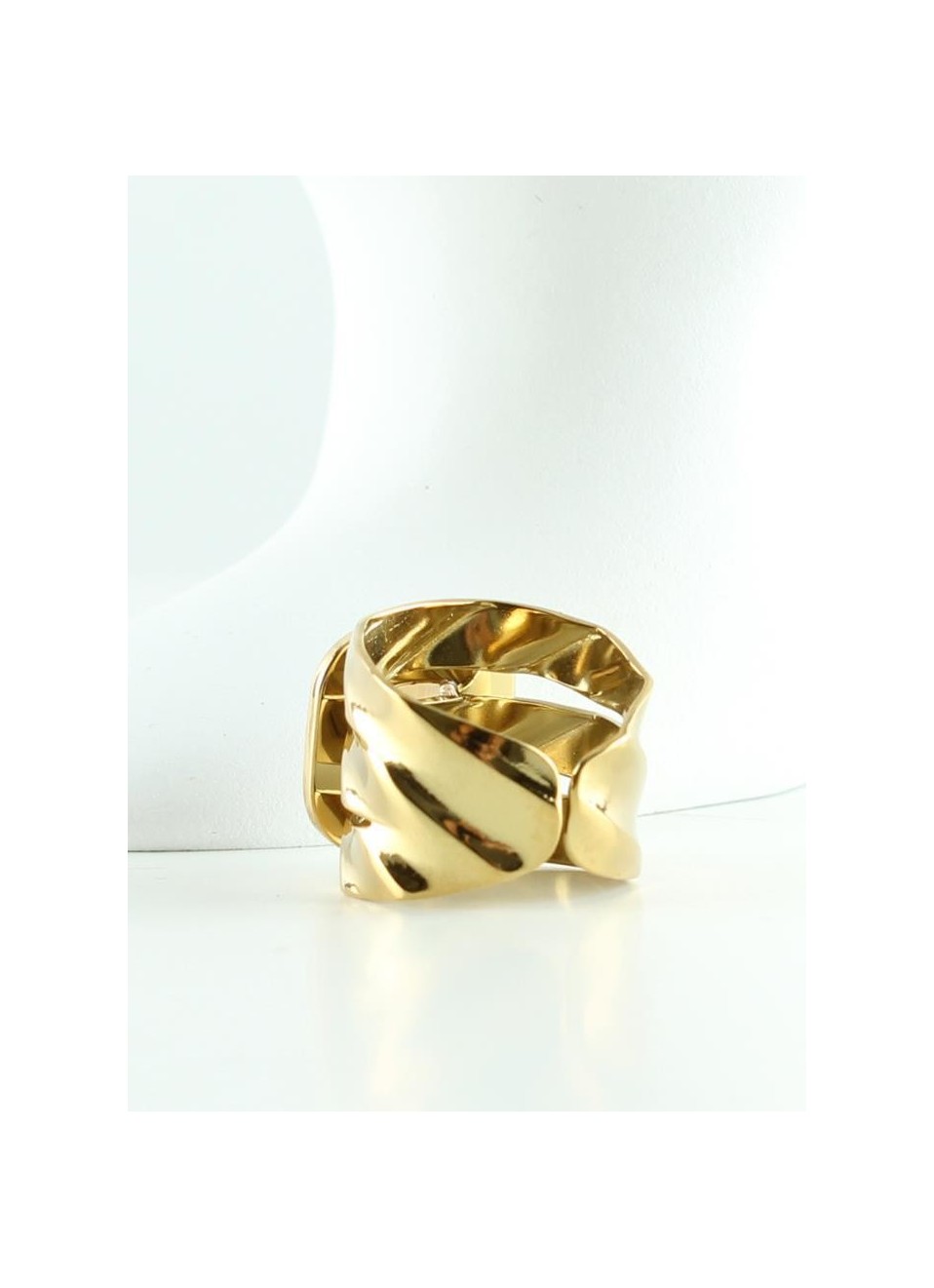 Anillo de acero