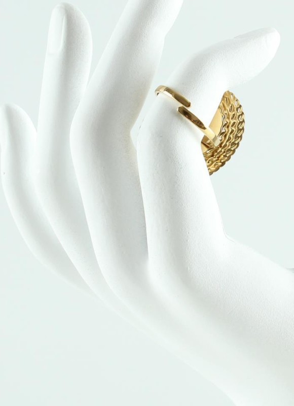 Anillo de acero