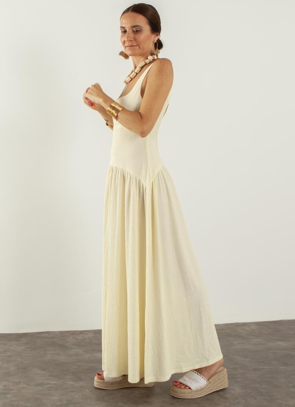 Vestido tirantes evase