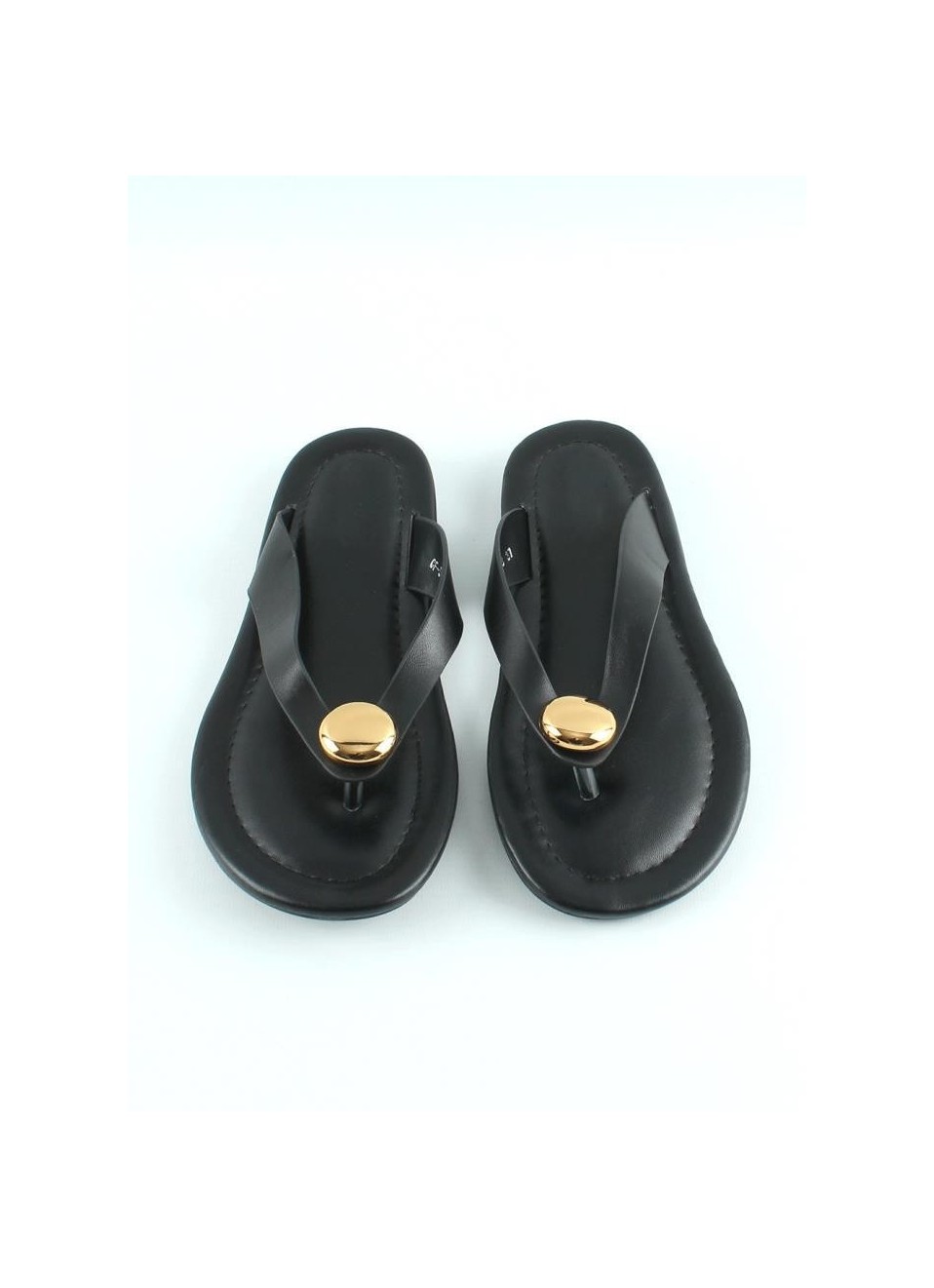 Sandalias detalle dorado