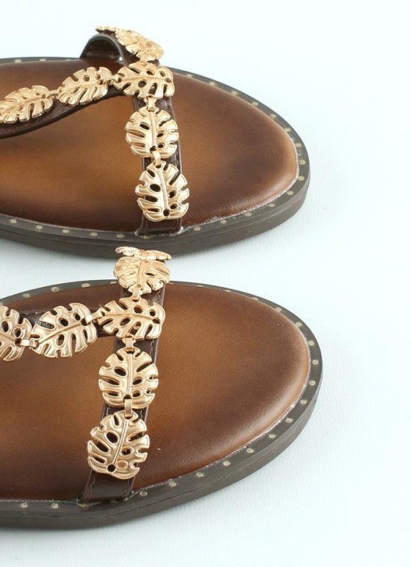 Sandalias hojas