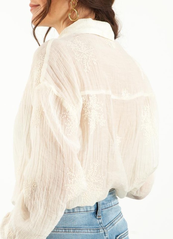 Camisa bordados