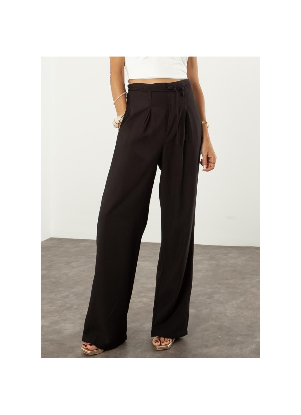 Pantalón pinzas lazada