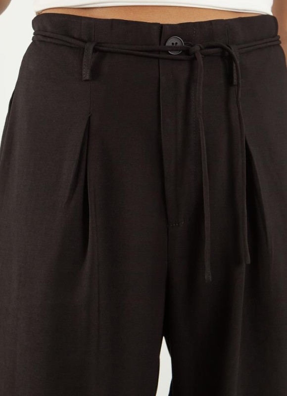 Pantalón pinzas lazada