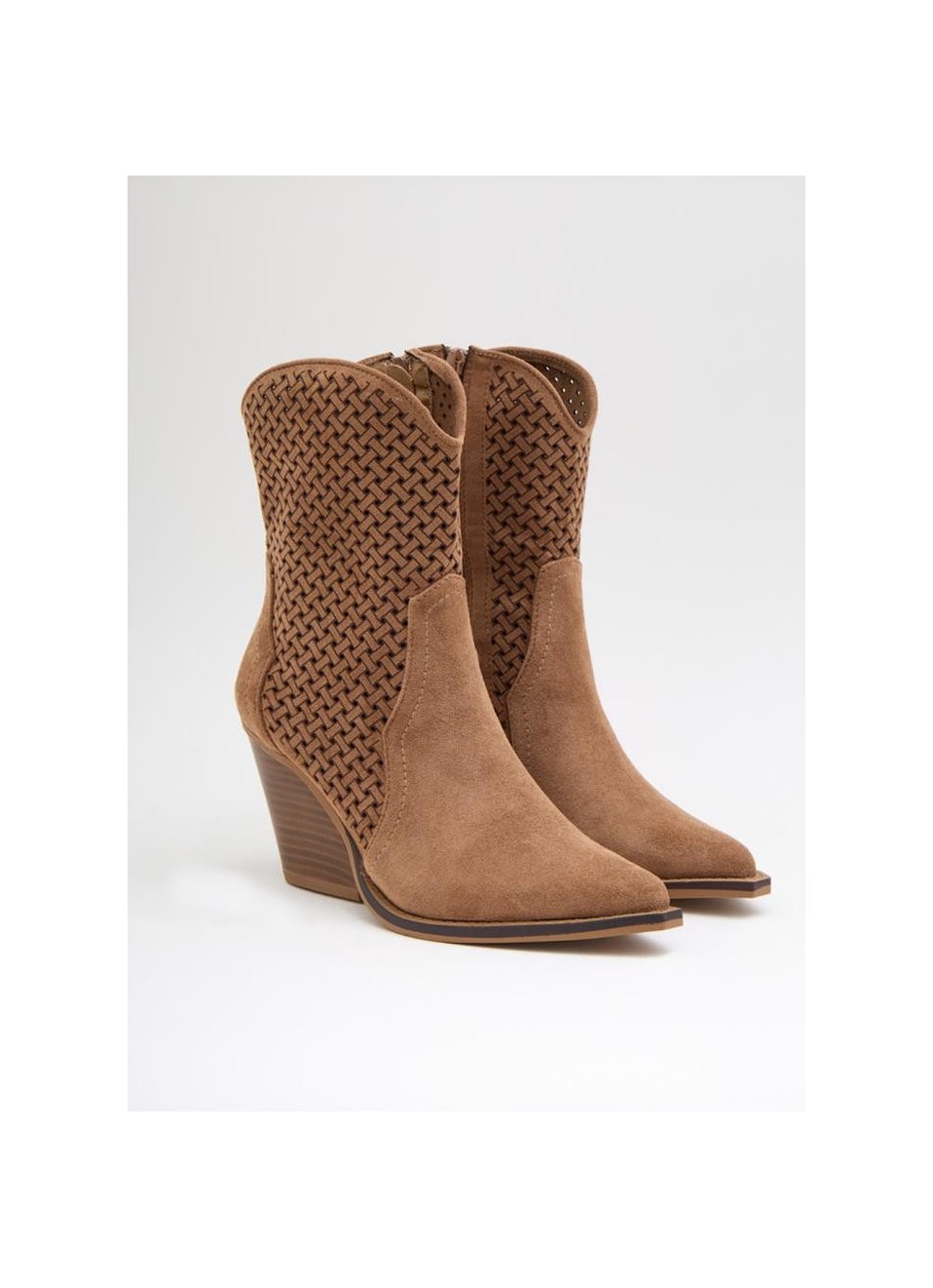 Botines calados 