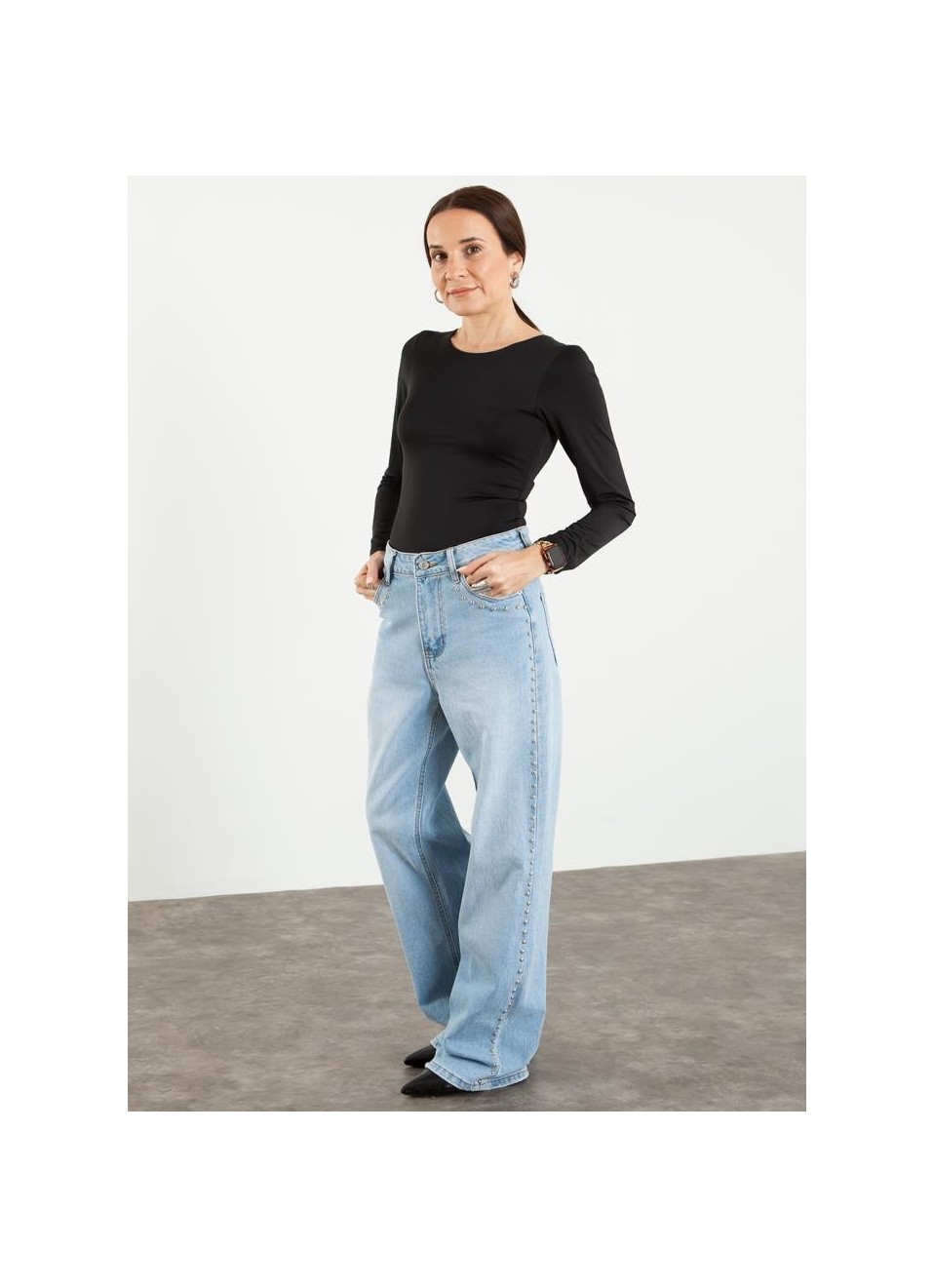 Body licra fria cuello amplio