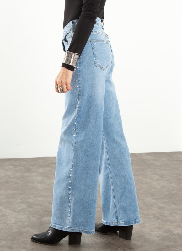 JEANS ASIMETRICO TACHAS
