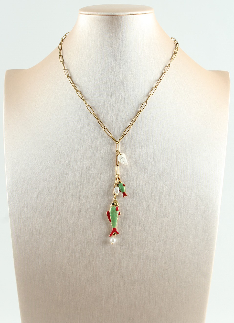 Collar de acero
