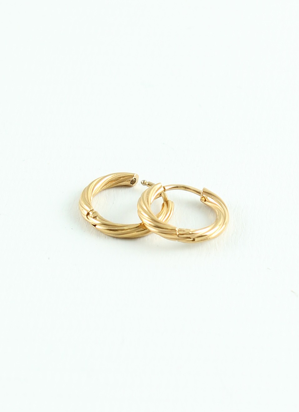 Pendientes de acero