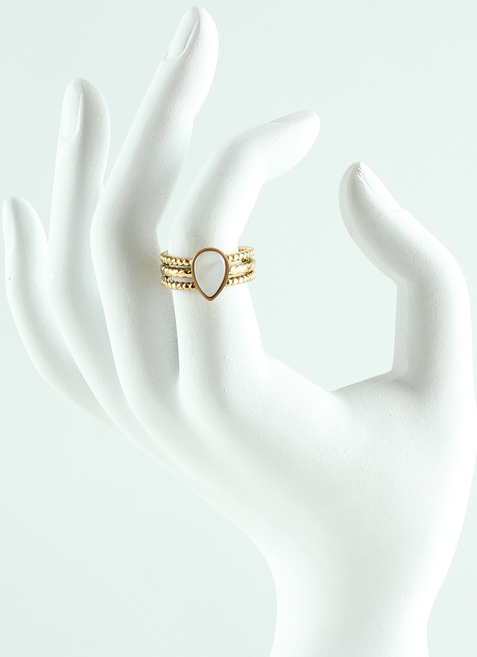 Anillo de acero
