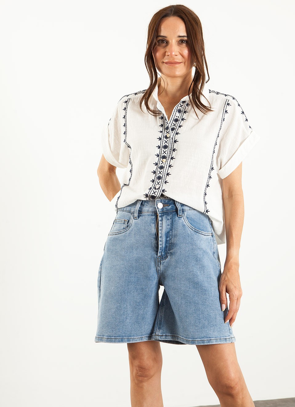Camisa Bordada Manga Corta Mujer | Moda Femenina | Premonición.online
