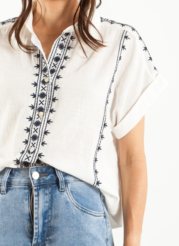 Camisa Bordada Manga Corta Mujer | Moda Femenina | Premonición.online