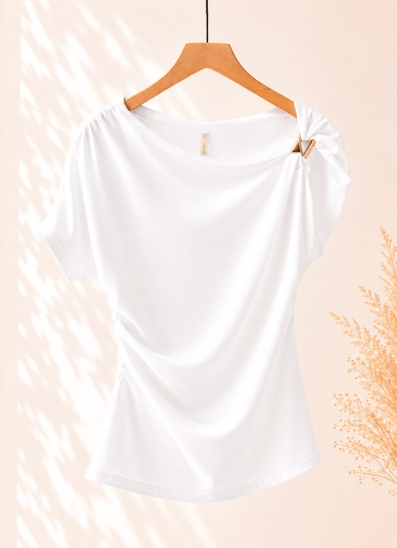 Camiseta Asimétrica con Joya Mujer | Moda Femenina | Premonición.online