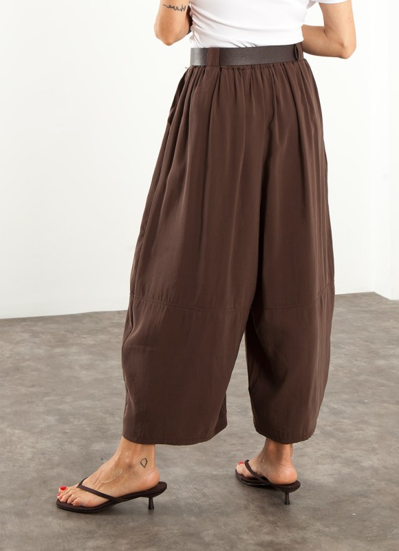 Pantalón Capri con Pinzas Mujer | Moda Femenina | Premonición.online