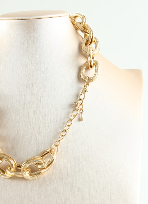 Collar media luna eslavones
