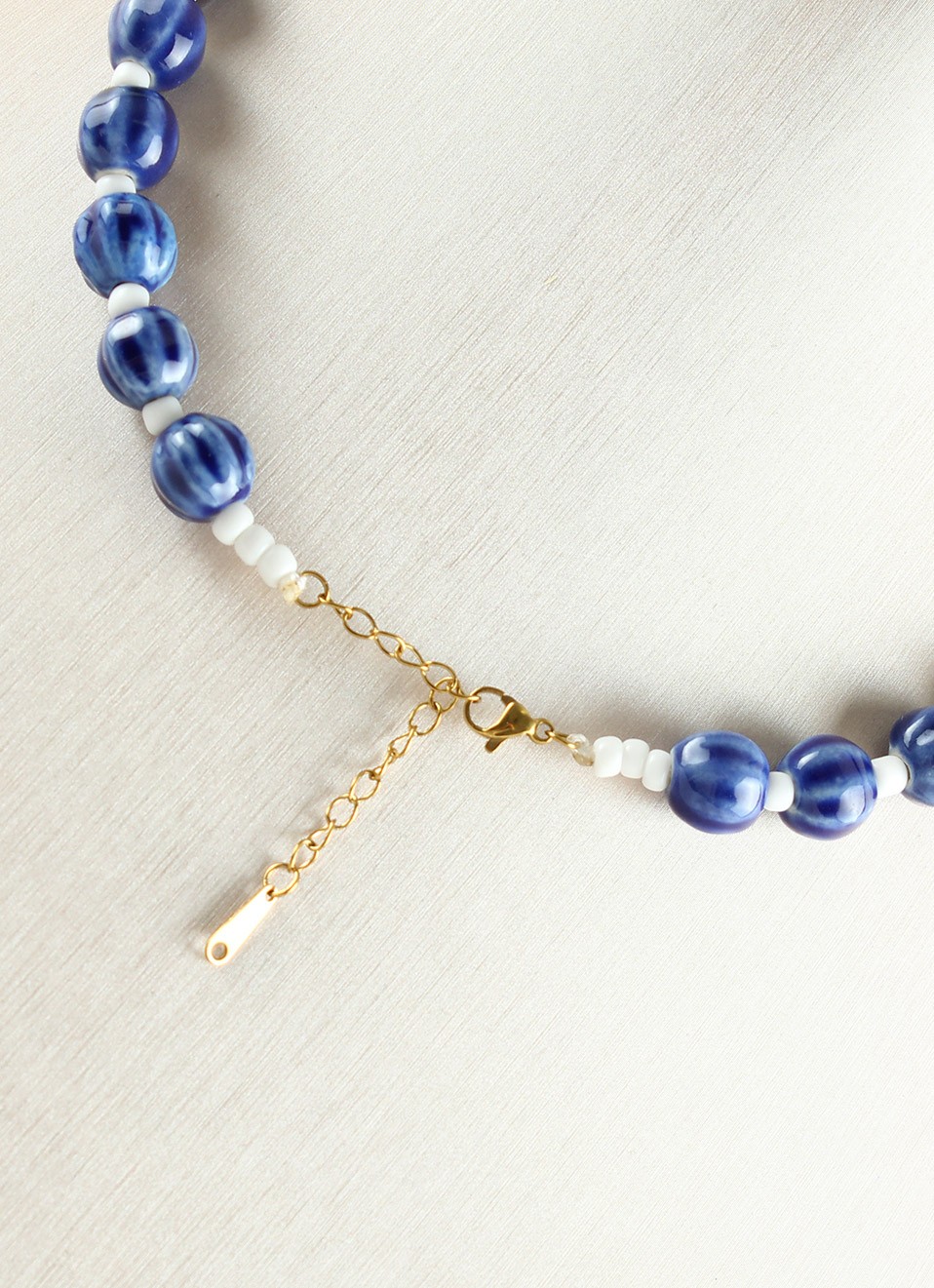 Collar bolas