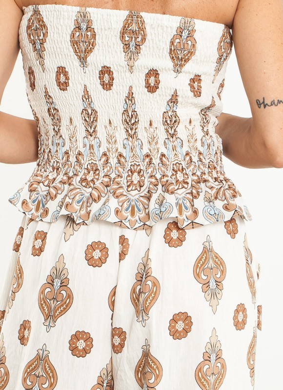 Pantalón y top estampado