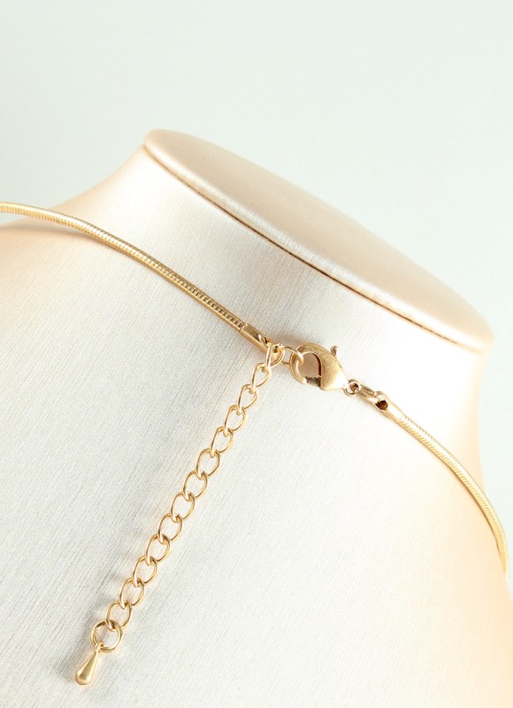 Choker Dorado con efecto Mujer | Moda | Premonición.online