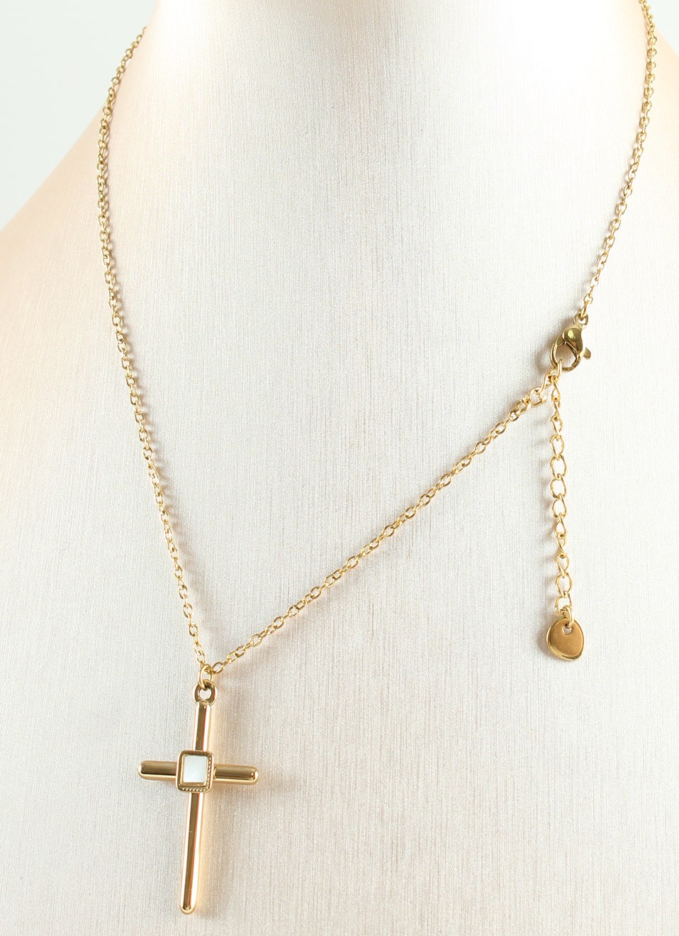 Collar acero cruz