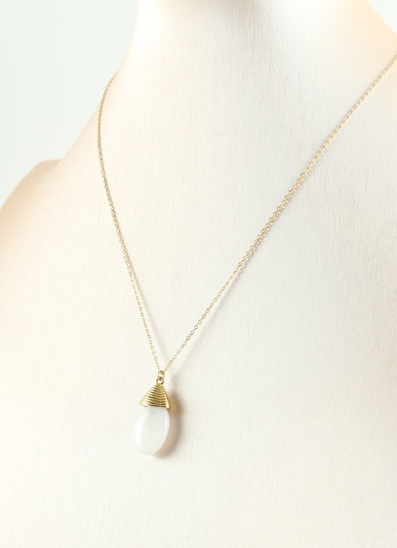Collares de Acero Inoxidable Mujer | Calidad y Diseños | Premonición.online