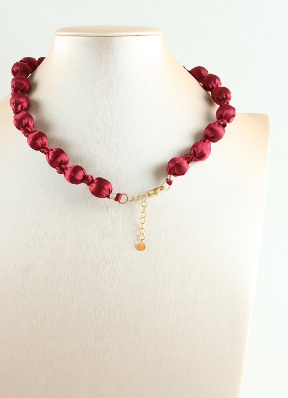 Collar de acero bolas