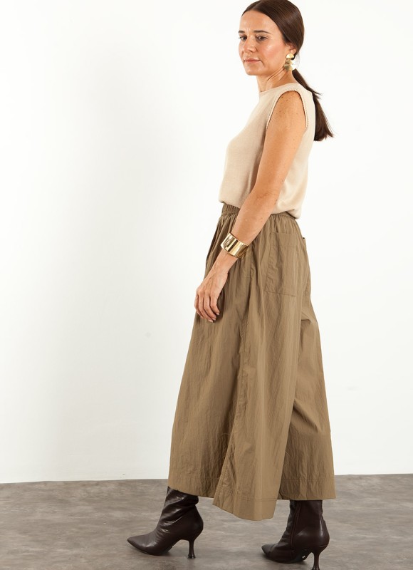 Pantalón Capri Mujer | Marrón y Verde | Tendencia | Premonición.online