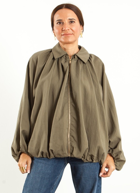 Chaqueta Pliegues Mujer | Diseño Elegante y Actual | Premonición.online