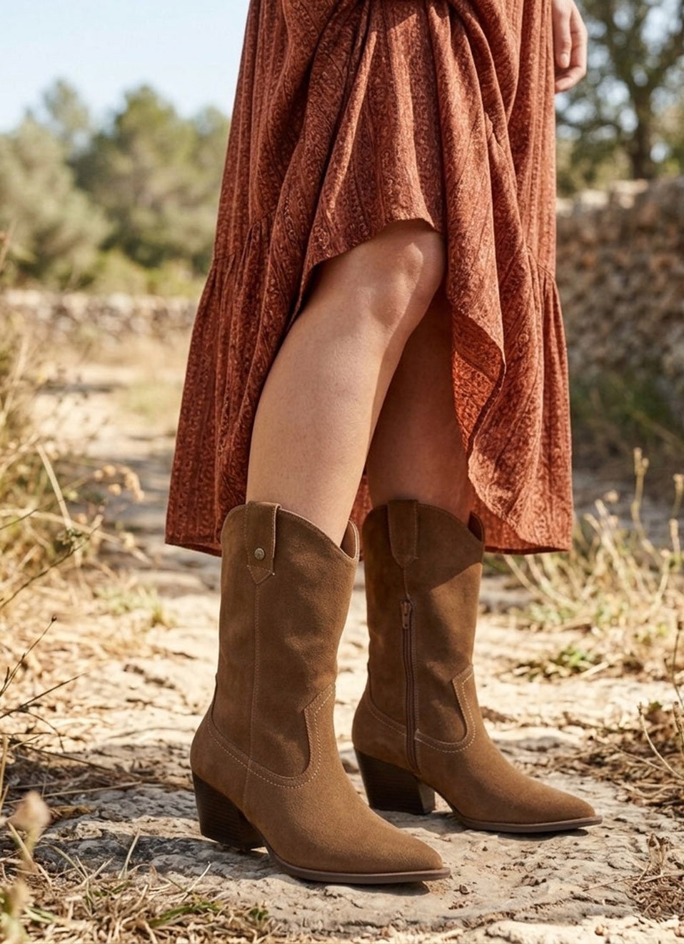 Bota Punta Camel Mujer | Elegante y Actual | Premonición.online