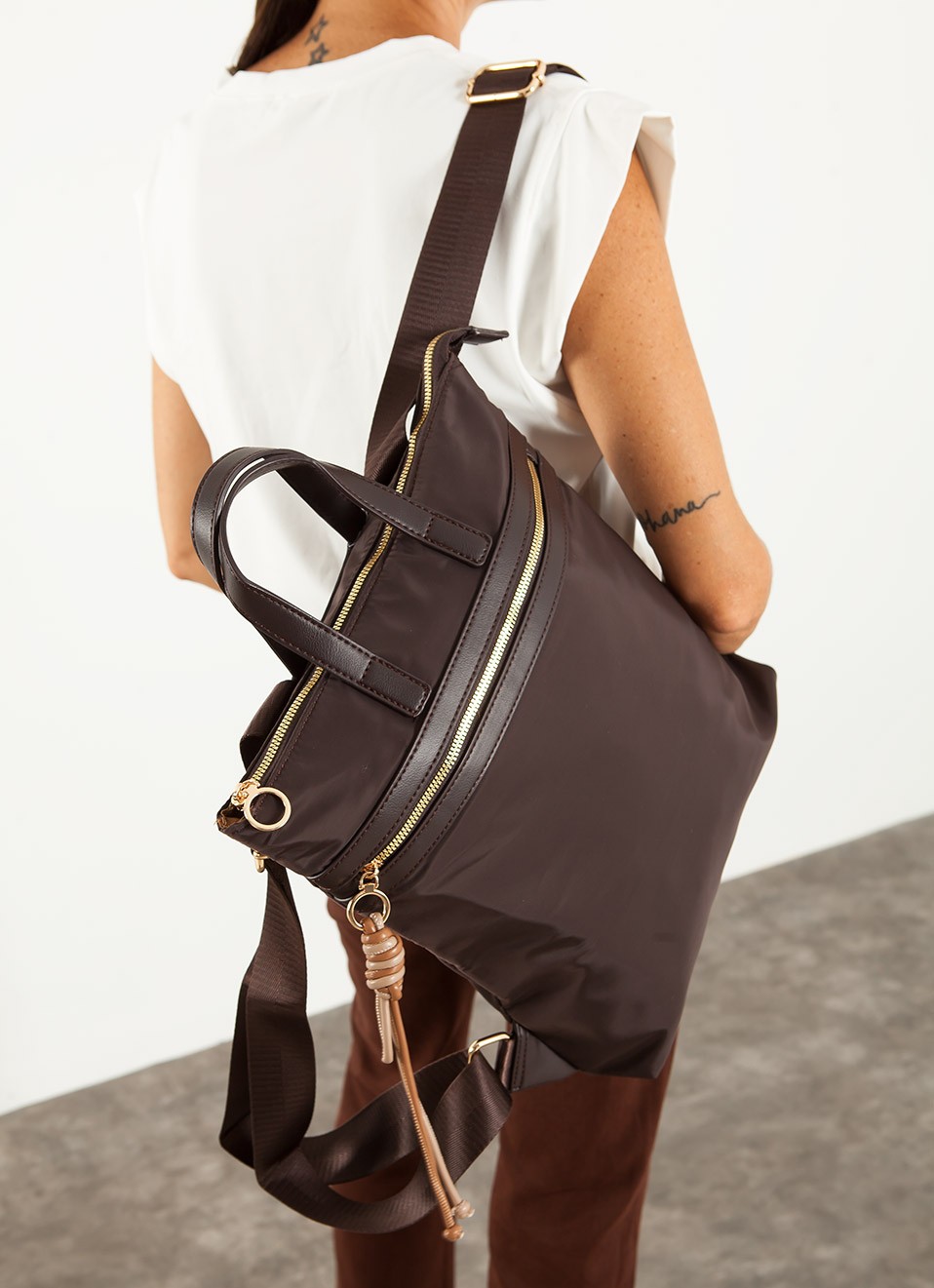 Mochila Grande Café Mujer | Práctica, Cómoda y Actual | Premonición.online