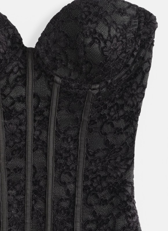 Corsé Encaje Mujer | Negro y Buganvilia | Elegante | Premonición.online