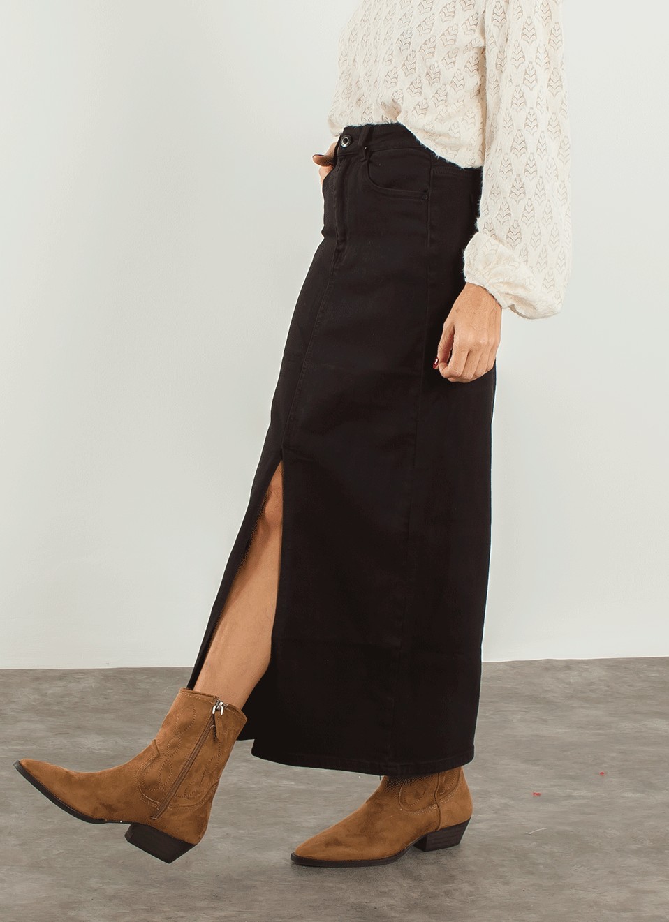 Falda Vaquera Midi Negra Mujer | Denim Tendencia | Premonición.online