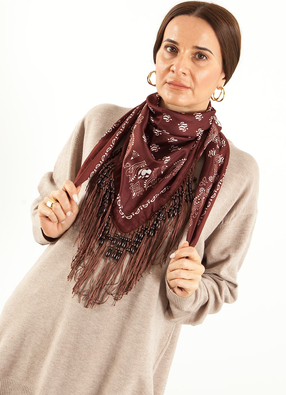 Pañuelo con Flecos Mujer | Complemento de Moda | Premonición.online